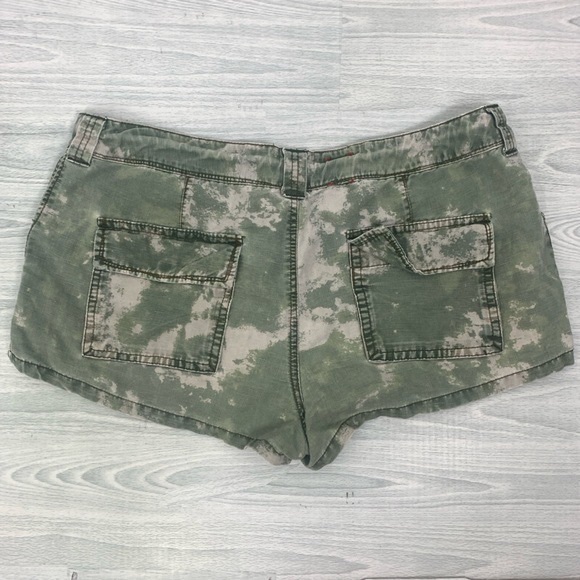 Free People Bleached Camo Linen Shorts - Picture 3 of 7